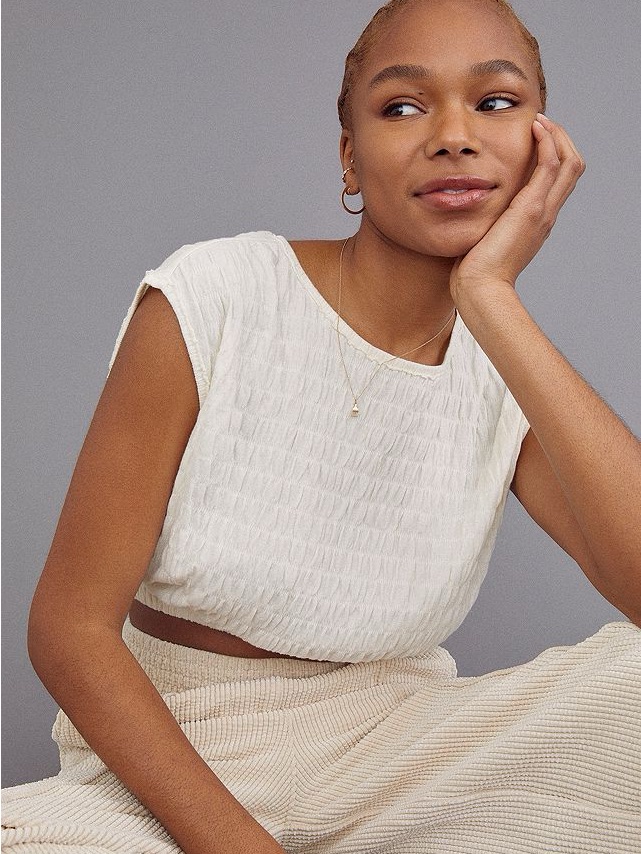 Uo Paloma Seersucker Sleeveless Top